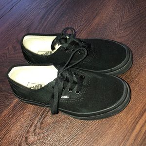 Boys black vans size 3